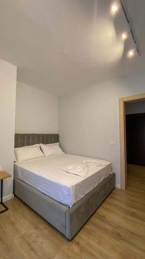 Centrally Located Glamorous Bright Near Bazaar Apartamento *